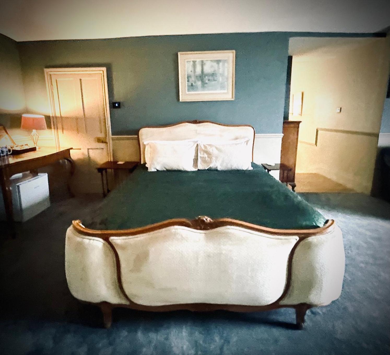 Llanerchydol Hall Suites Welshpool Buitenkant foto