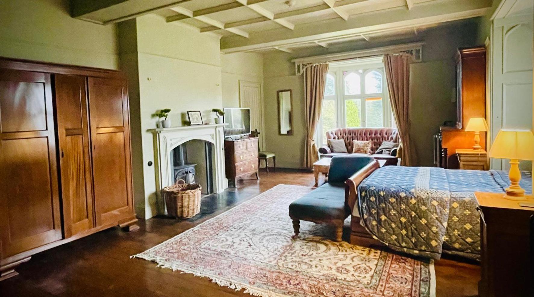 Llanerchydol Hall Suites Welshpool Buitenkant foto
