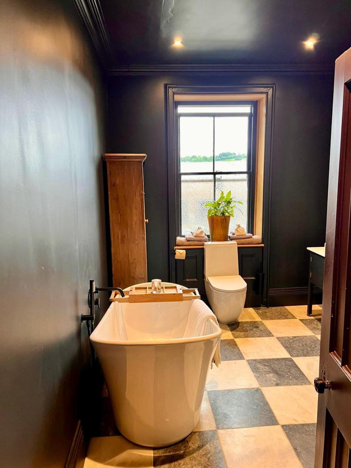 Llanerchydol Hall Suites Welshpool Buitenkant foto